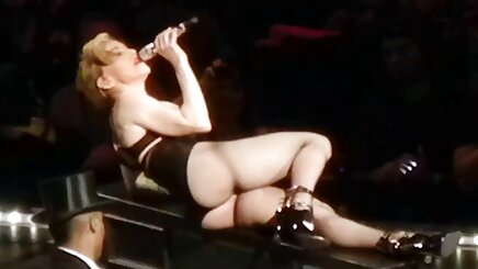 Tóc buổi trò chơi của người mẫu của tôi, Molly java k che 37 năm