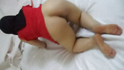 Hai yuna ogura k che cô gái tóc vàng bịt miệng, thay phiên nhau, một dương vật lớn